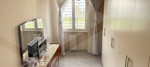 4غرفة شقة في Bari, Italy رقم 22941 24