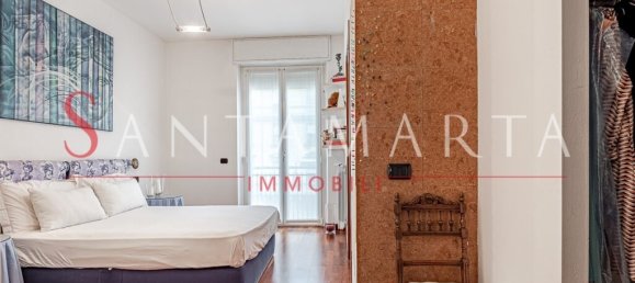 2 bedrooms Apartment in Milan, Italy No. 243518 14