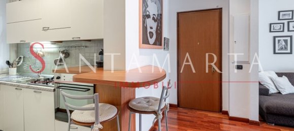 2 bedrooms Apartment in Milan, Italy No. 243518 7