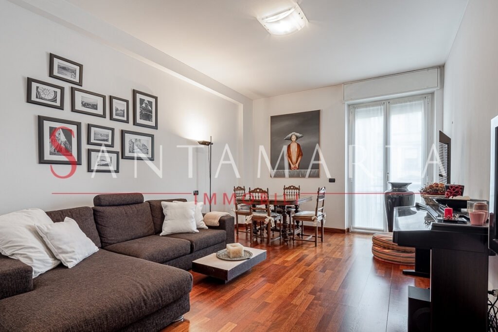 2 bedrooms Apartment in Milan, Italy No. 243518