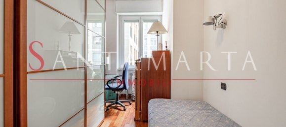 2 bedrooms Apartment in Milan, Italy No. 243518 12
