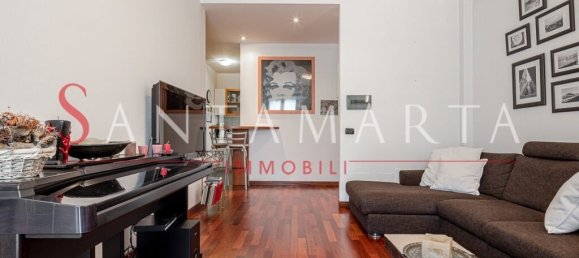 2 bedrooms Apartment in Milan, Italy No. 243518 5