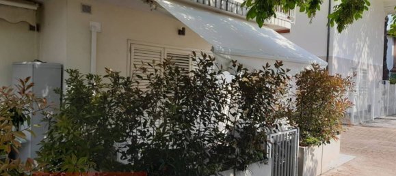 1 room Commercial property in Cervia, Italy No. 105921 2