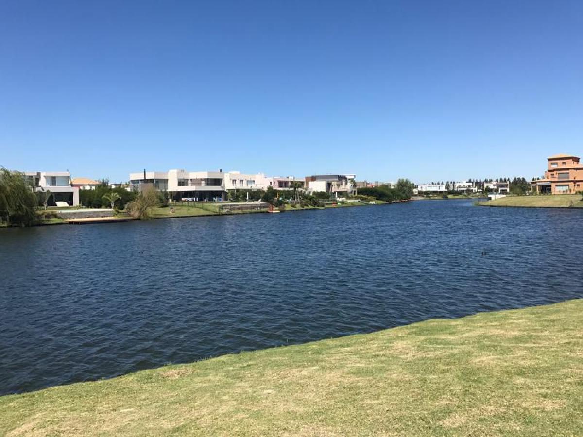 Земельный участок в Тигре, Аргентина № 32657