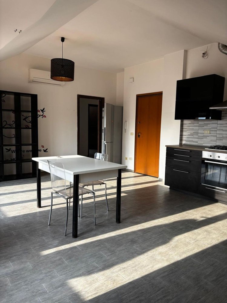 3 rooms Apartment in Teramo, Italy No. 160163