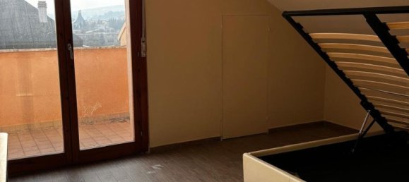 3 rooms Apartment in Teramo, Italy No. 160163 2