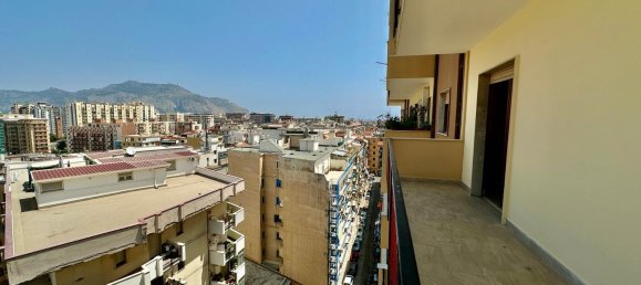5 bedrooms Apartment in Palermo, Italy No. 331881 2