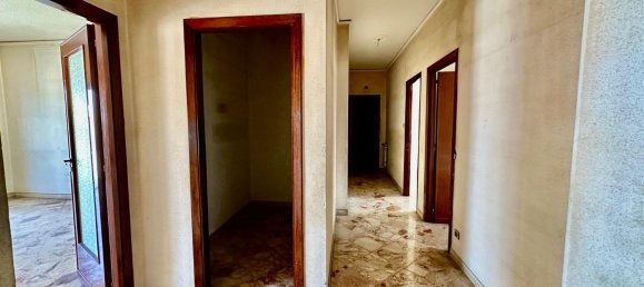5 bedrooms Apartment in Palermo, Italy No. 331881 8