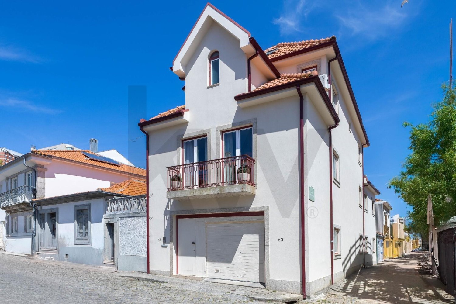 4 bedrooms House in Porto, Portugal No. 128114