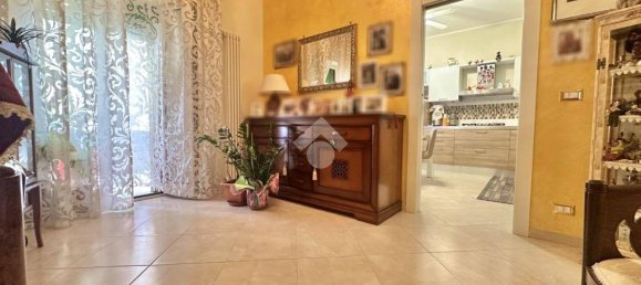 2 Schlafzimmer Wohnung in Bari, Italy, Nr. 301843 5