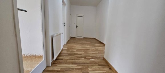 4 rooms Apartment in Bad Voslau, Austria No. 142991 2