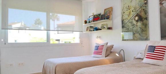3 bedrooms Apartment in Estepona, Spain No. 99979 11