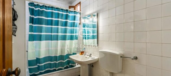 8 bedrooms House in Guia, Portugal No. 241839 16