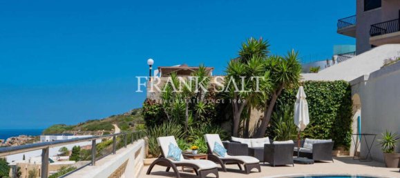 5 bedrooms Villa in Mellieha, Malta No. 7400 14