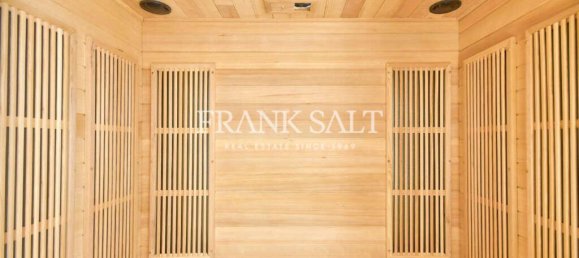 5 bedrooms Villa in Mellieha, Malta No. 7400 10