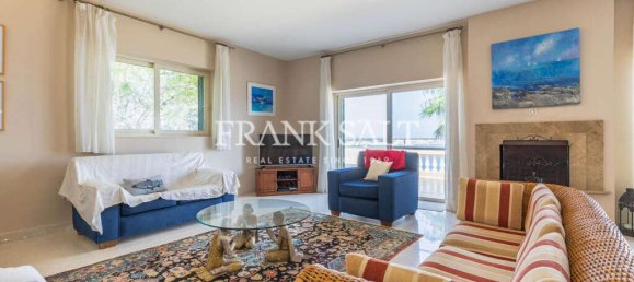 5 bedrooms Villa in Mellieha, Malta No. 7400 24