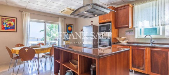 5 bedrooms Villa in Mellieha, Malta No. 7400 29