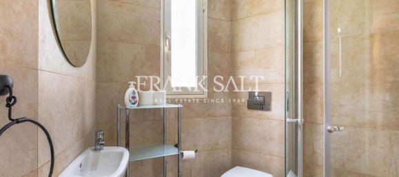 5 bedrooms Villa in Mellieha, Malta No. 7400 9