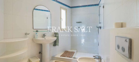 5 bedrooms Villa in Mellieha, Malta No. 7400 7