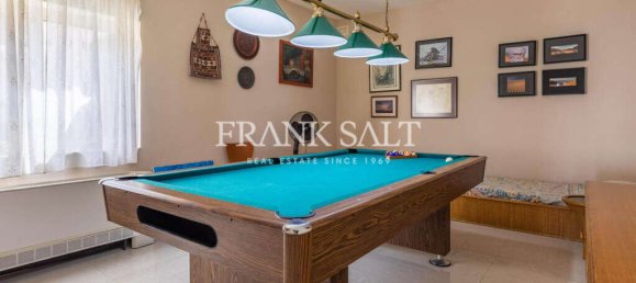 5 bedrooms Villa in Mellieha, Malta No. 7400 6