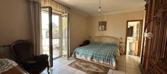 3 bedrooms Villa in Giugliano in Campania, Italy No. 138413 19