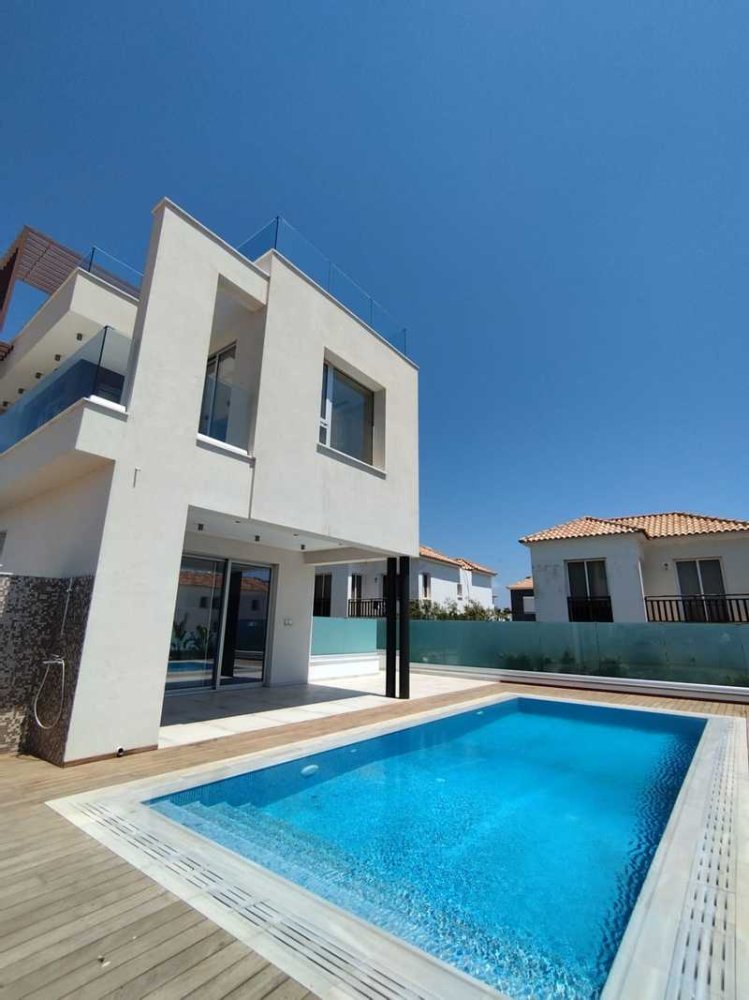4 bedrooms House in Ayia Napa, Cyprus No. 15051