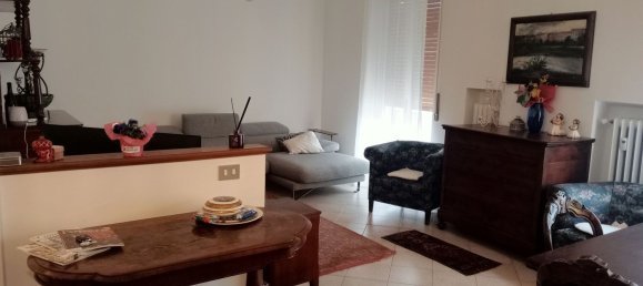 3 rooms Apartment in Parma, Italy No. 20466 18