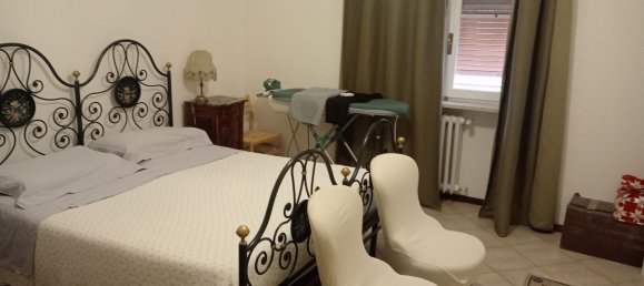 3 rooms Apartment in Parma, Italy No. 20466 8