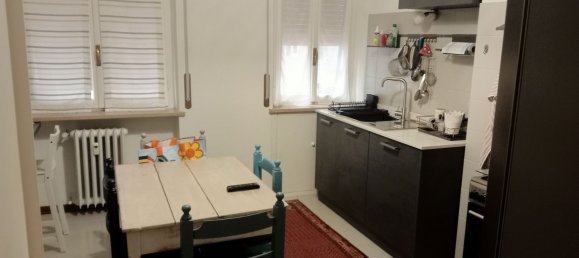 3 rooms Apartment in Parma, Italy No. 20466 4