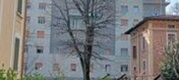 3 rooms Apartment in Parma, Italy No. 20466 16