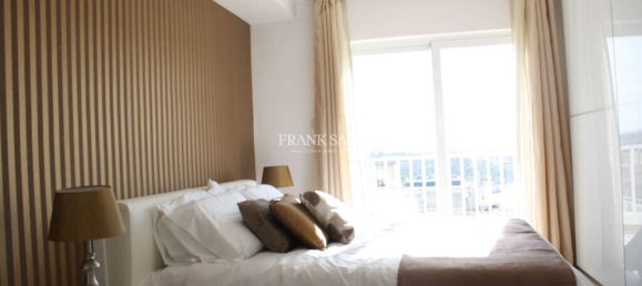 2 bedrooms Penthouse in Sliema, Malta No. 8584 3