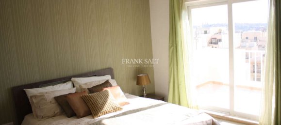 2 bedrooms Penthouse in Sliema, Malta No. 8584 2