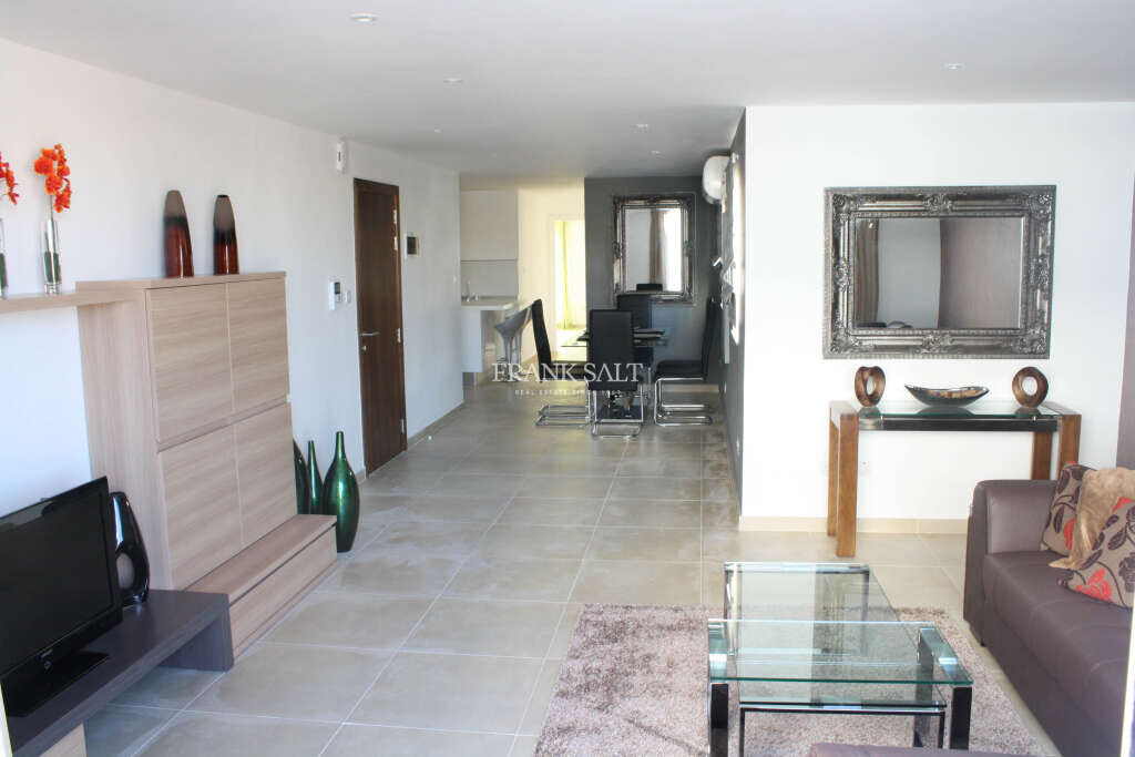 2 bedrooms Penthouse in Sliema, Malta No. 8584