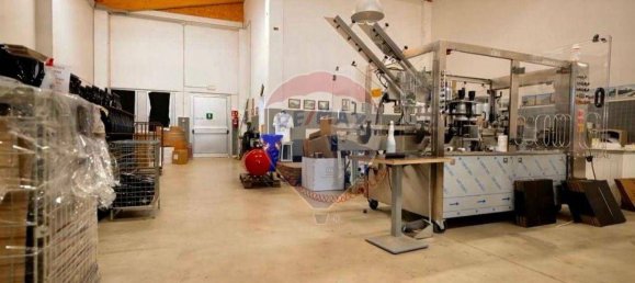 Gewerbliche Immobilie in Carpi, Italy 2000m², Nr. 388478 26