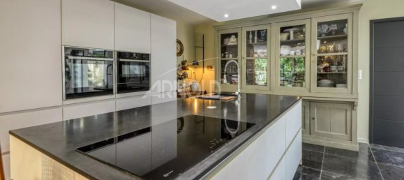 5 غرف نوم فيلا في Orvault, France رقم 349490 6