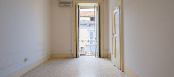 Apartamento de 7 habitaciónes en Caserta, Italy No. 179316 6