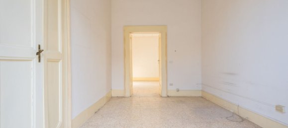 Apartamento de 7 habitaciónes en Caserta, Italy No. 179316 5