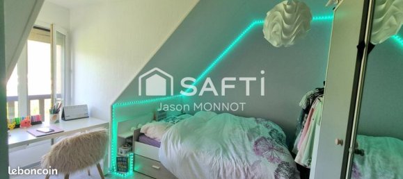 4 bedrooms Villa in Yonne, France No. 300205 7