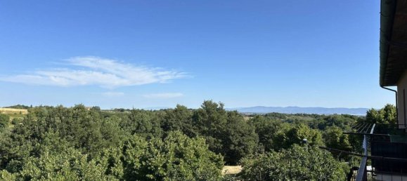 3 Schlafzimmer Wohnung in Città della Pieve, Italy, Nr. 282042 13