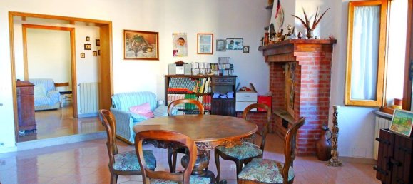 2 bedrooms Apartment in Castelnuovo Berardenga, Italy No. 90752 9