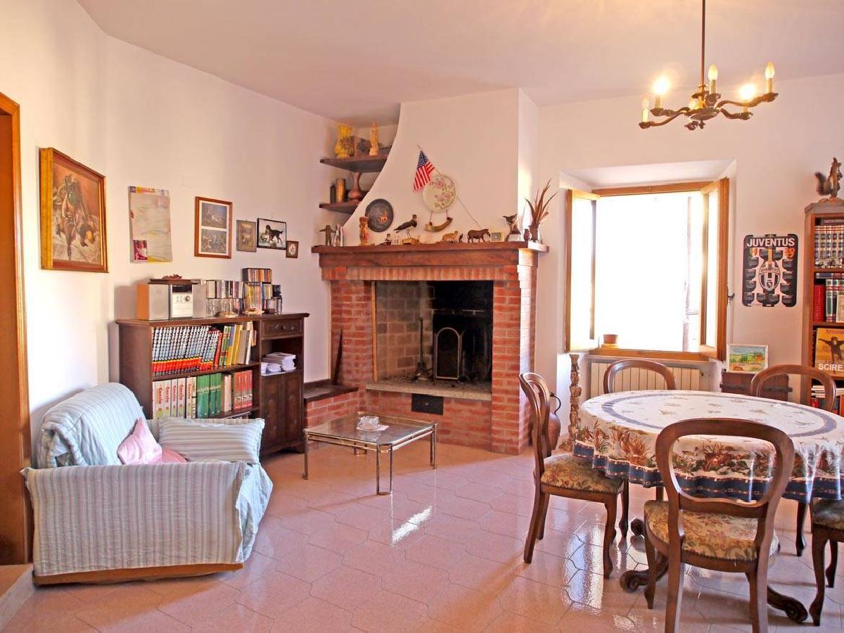 2 bedrooms Apartment in Castelnuovo Berardenga, Italy No. 90752