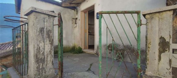 Квартира с 4 комнатами в Кампли, Италия № 154380 3