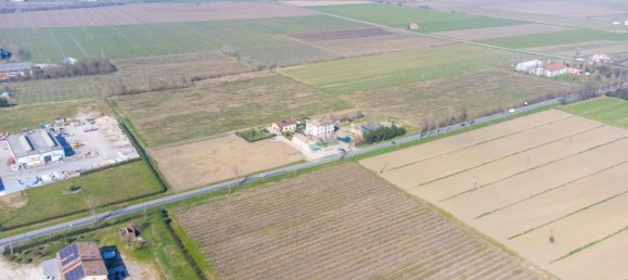 96750m² Land in Carpi, Italy No. 156851 6