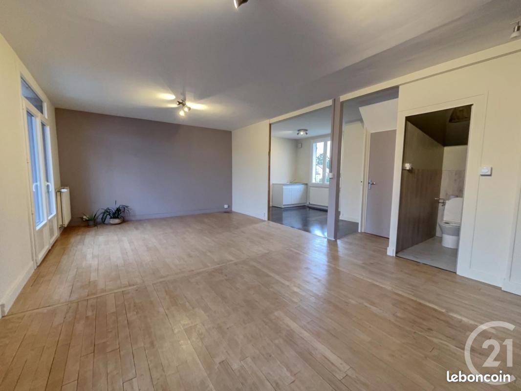 Дом с 4 спальнями в Мен-сюр-Луар, Франция № 39006