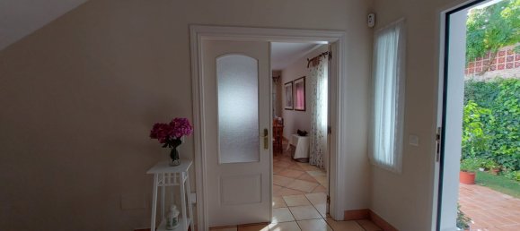 4 bedrooms House in Alhaurin de la Torre, Spain No. 185654 7