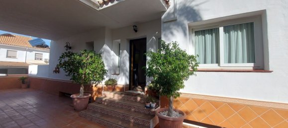 4 bedrooms House in Alhaurin de la Torre, Spain No. 185654 2
