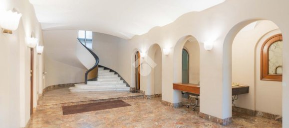 2 rooms Apartment in Rome, Italy No. 230855 2