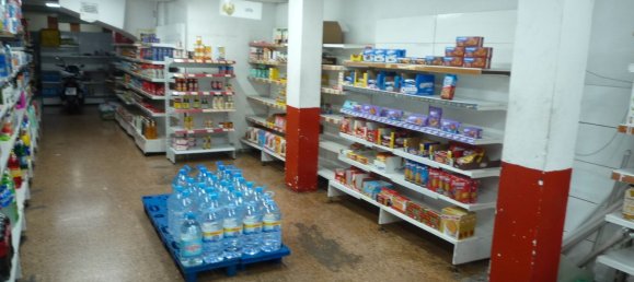 Gewerbliche Immobilie in Sants-Montjuic, Spain 215m², Nr. 72465 4