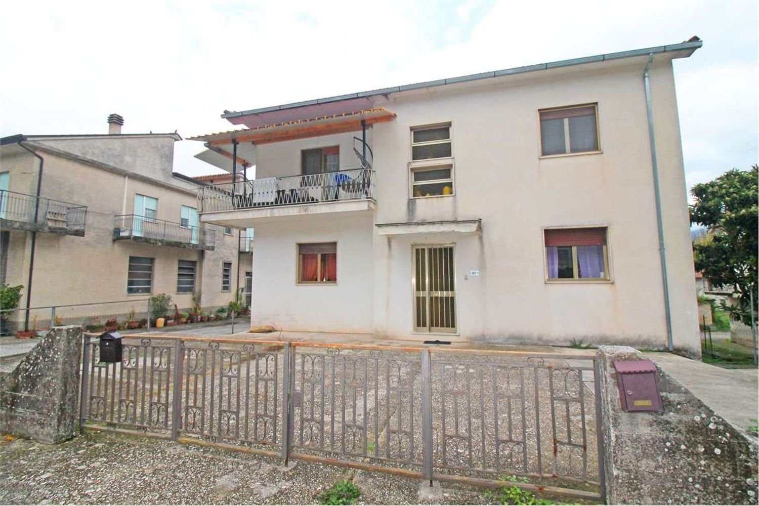 5 rooms Apartment in Atina, Italy No. 178112