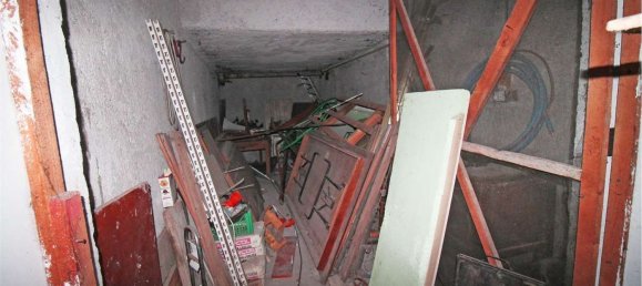 5 rooms Apartment in Atina, Italy No. 178112 2